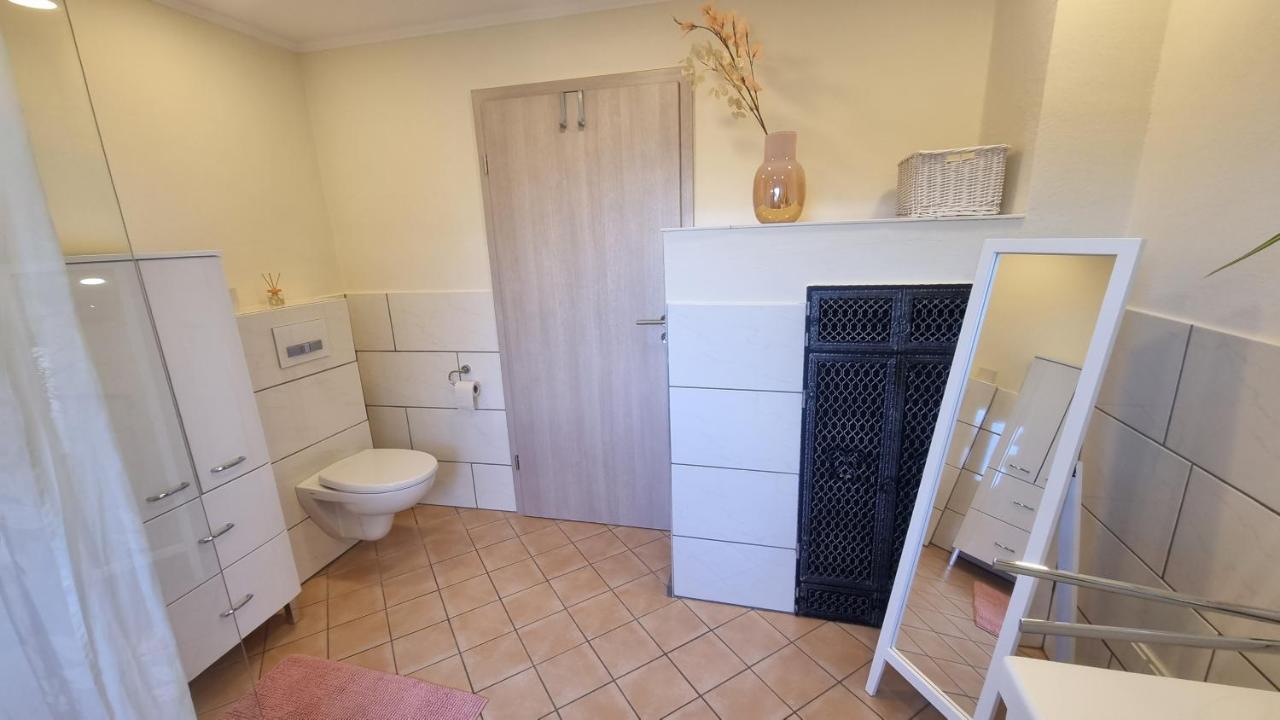 Unter Der Linde Apartamento Sankt Wendel Exterior foto