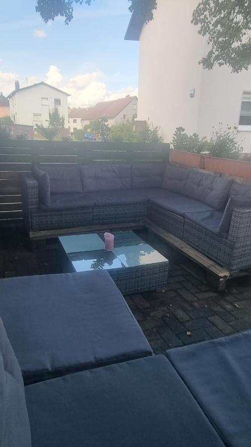 Unter Der Linde Apartamento Sankt Wendel Exterior foto